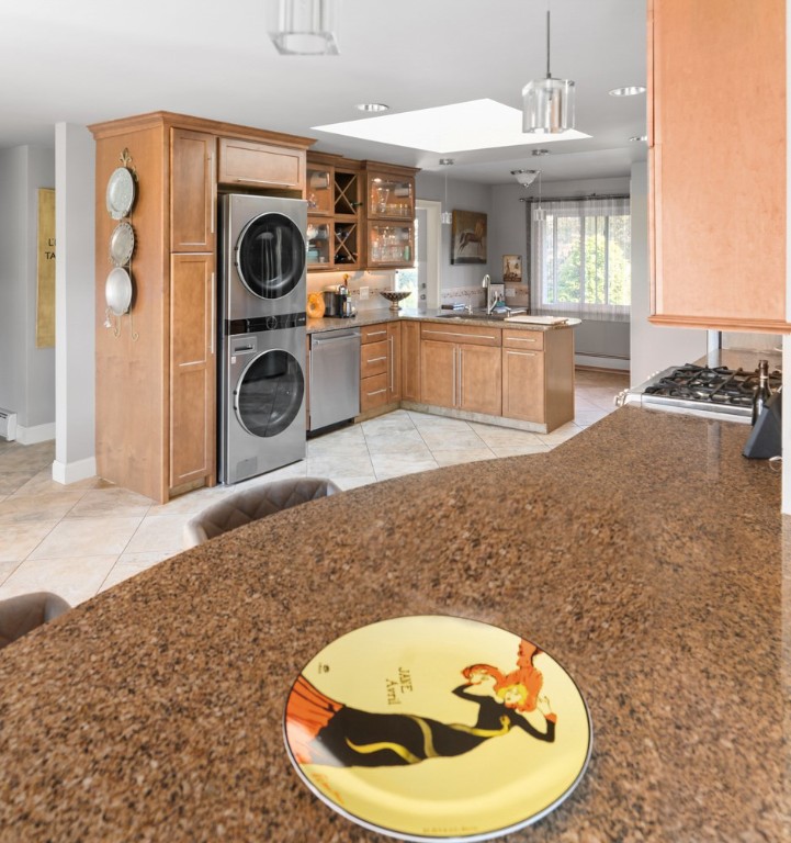 11 Dees Circle Warwick, RI 02889 - Photo 13 of 50