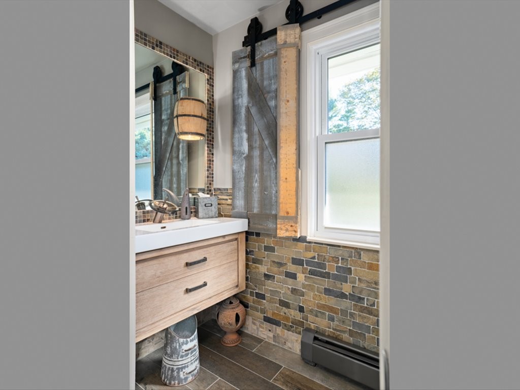 11 Dees Circle Warwick, RI 02889 - Photo 28 of 50 Lavette Bathroom