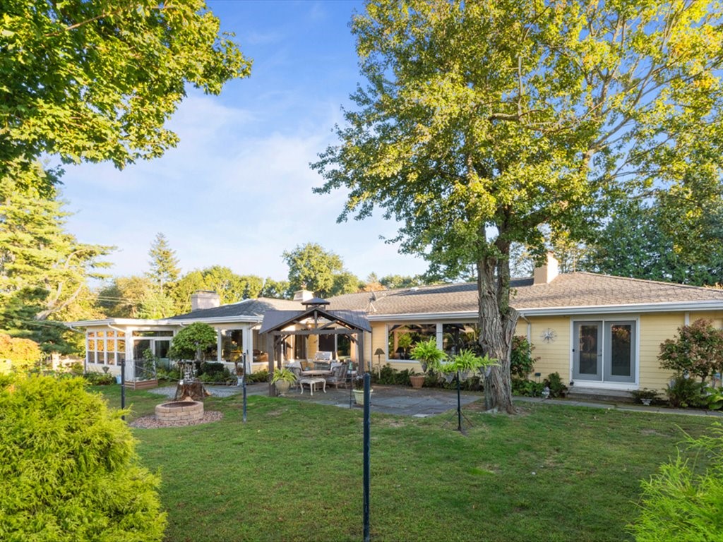 11 Dees Circle Warwick, RI 02889 - Photo 32 of 50