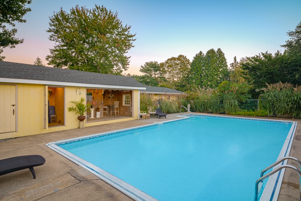 11 Dees Circle Warwick, RI 02889 - Photo 38 of 50