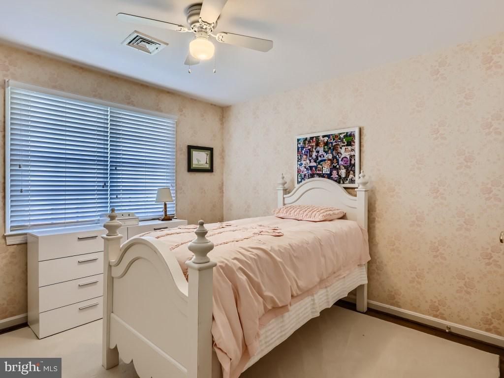 6120 Haddon Hall Road Baltimore, MD 21212 - Photo 19 of 34 Third bedroom upstairs