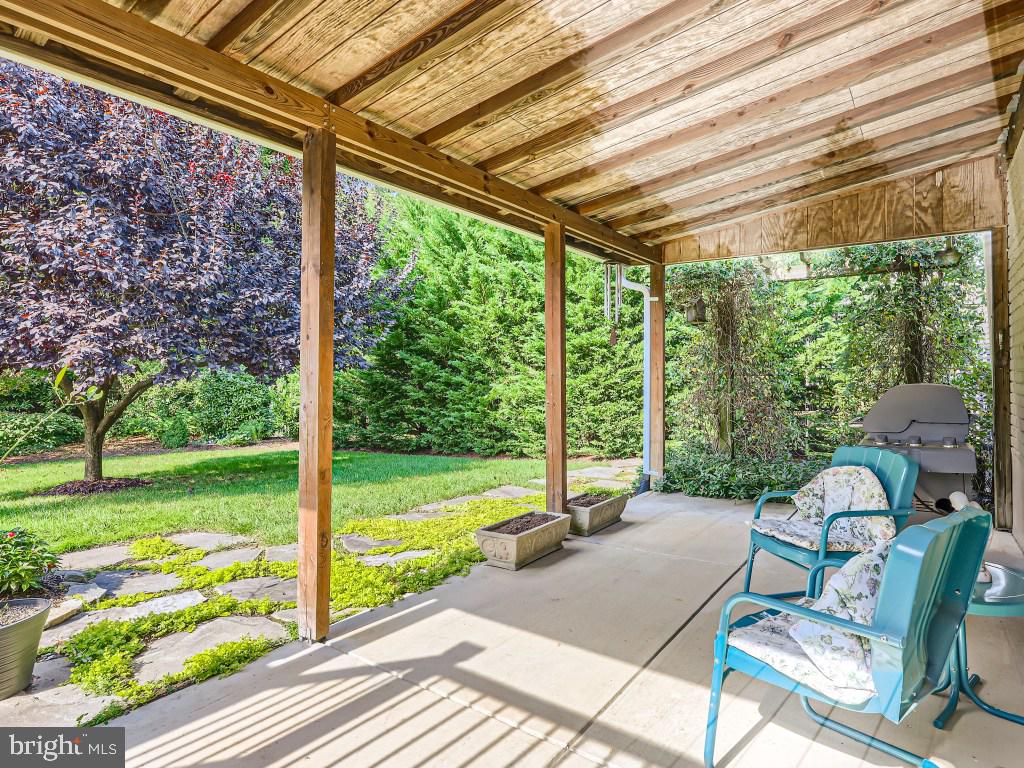6120 Haddon Hall Road Baltimore, MD 21212 - Photo 31 of 34 Covered patio in back yard