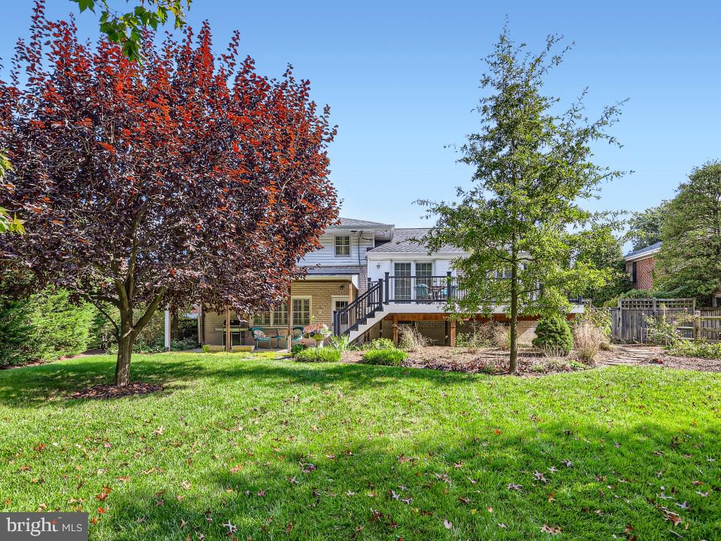 6120 Haddon Hall Road Baltimore, MD 21212 - Photo 33 of 34 Large lot and yard!