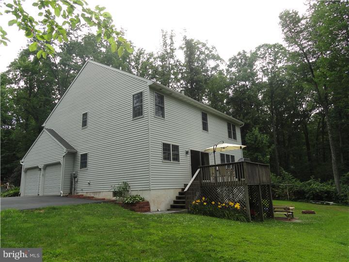 64 Overlook Road Morgantown, PA 19543 - Photo 23 of 25 Exterior Side