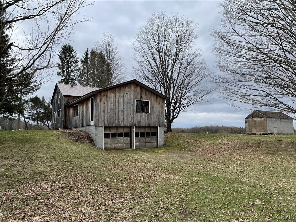 333 Albion Cross Road Pulaski, NY 13142 - Photo 2 of 28