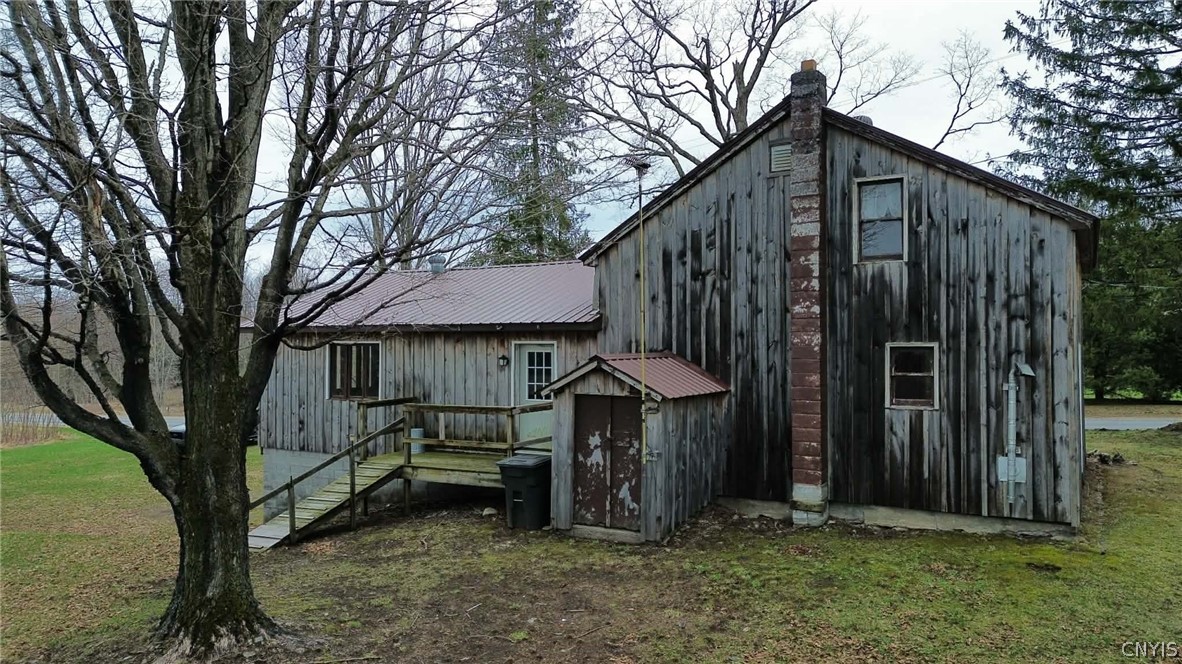 333 Albion Cross Road Pulaski, NY 13142 - Photo 5 of 28