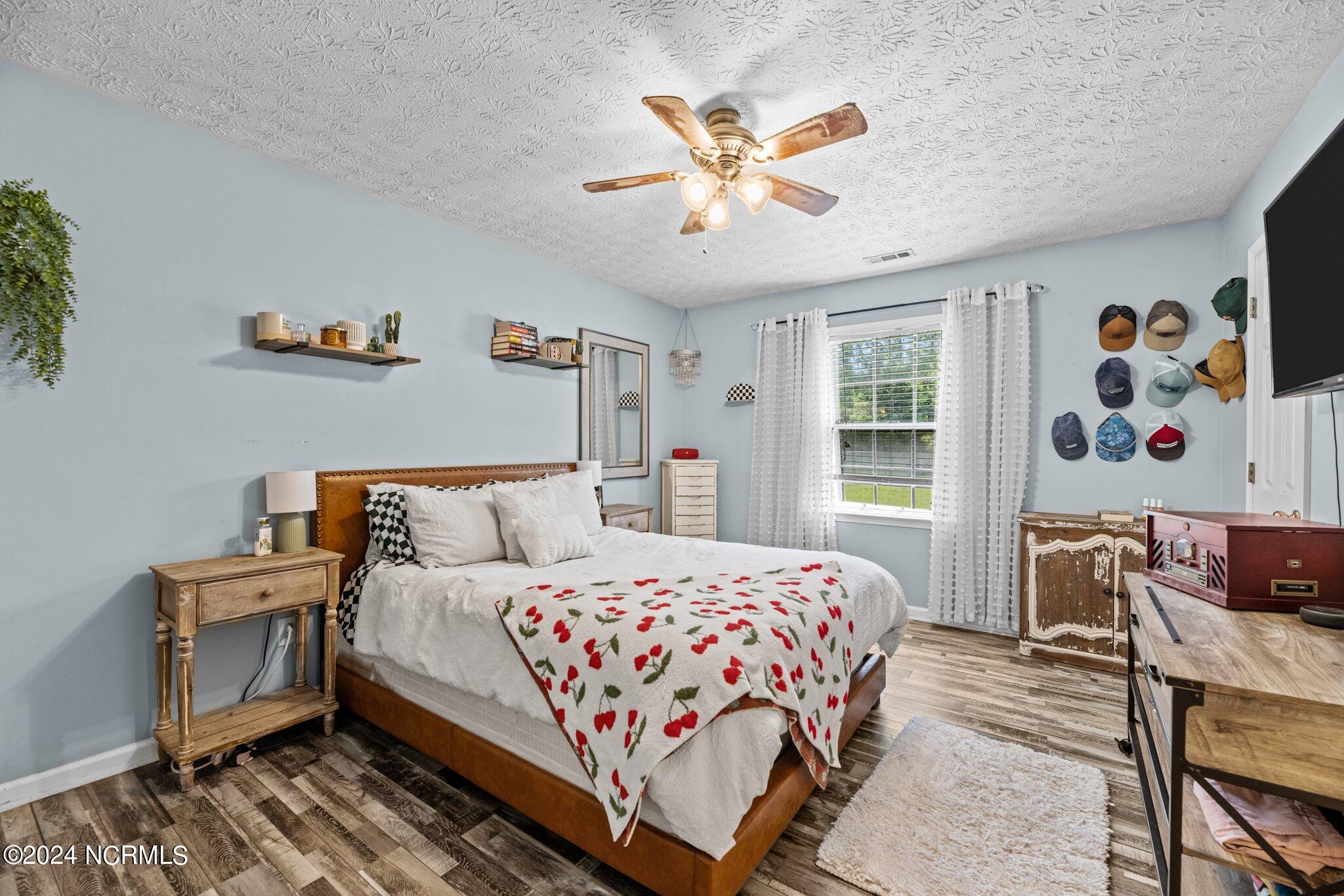 513 West Grantham Road New Bern, NC 28562 - Photo 11 of 24 Princial Suite1