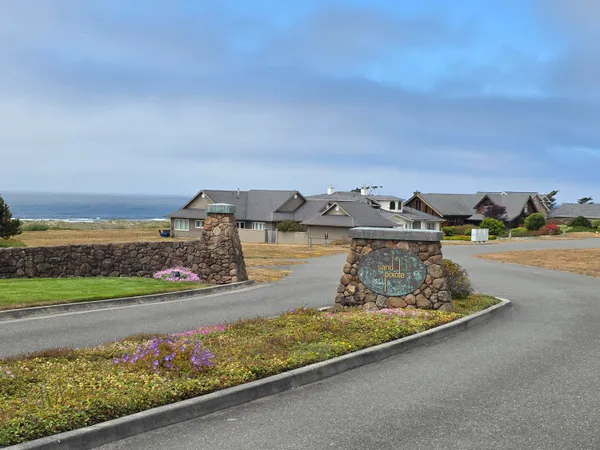 $370,000 | 2951 Sandpointe Drive, McKinleyville, CA 95519