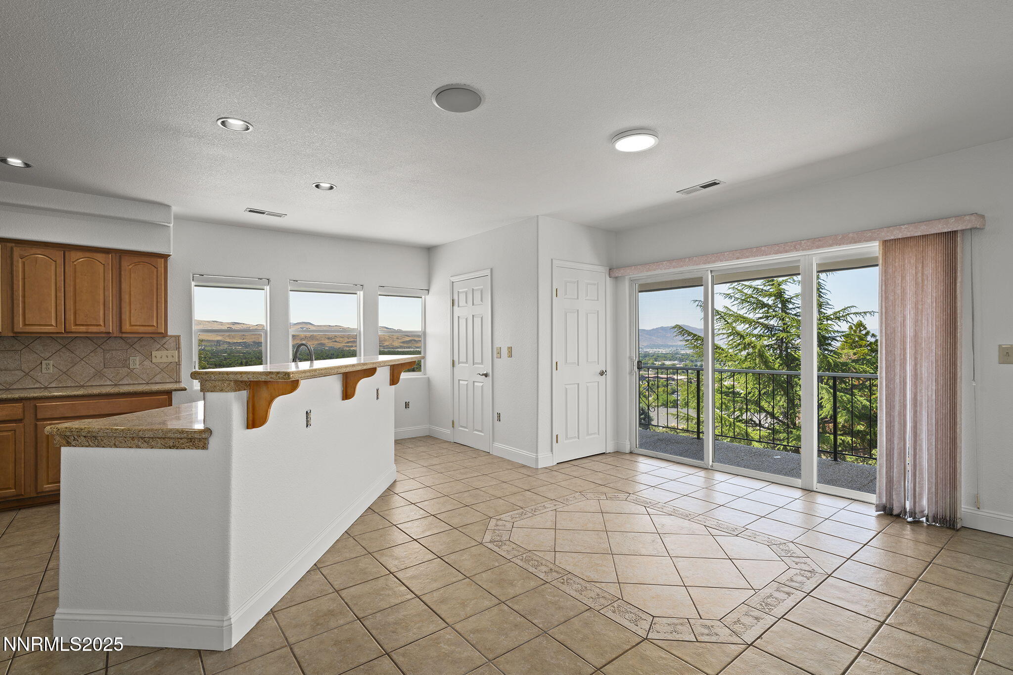 5525 Point View Way Sparks, NV 89431 - Photo 25 of 53 25-web-or-mls-_DSC2084