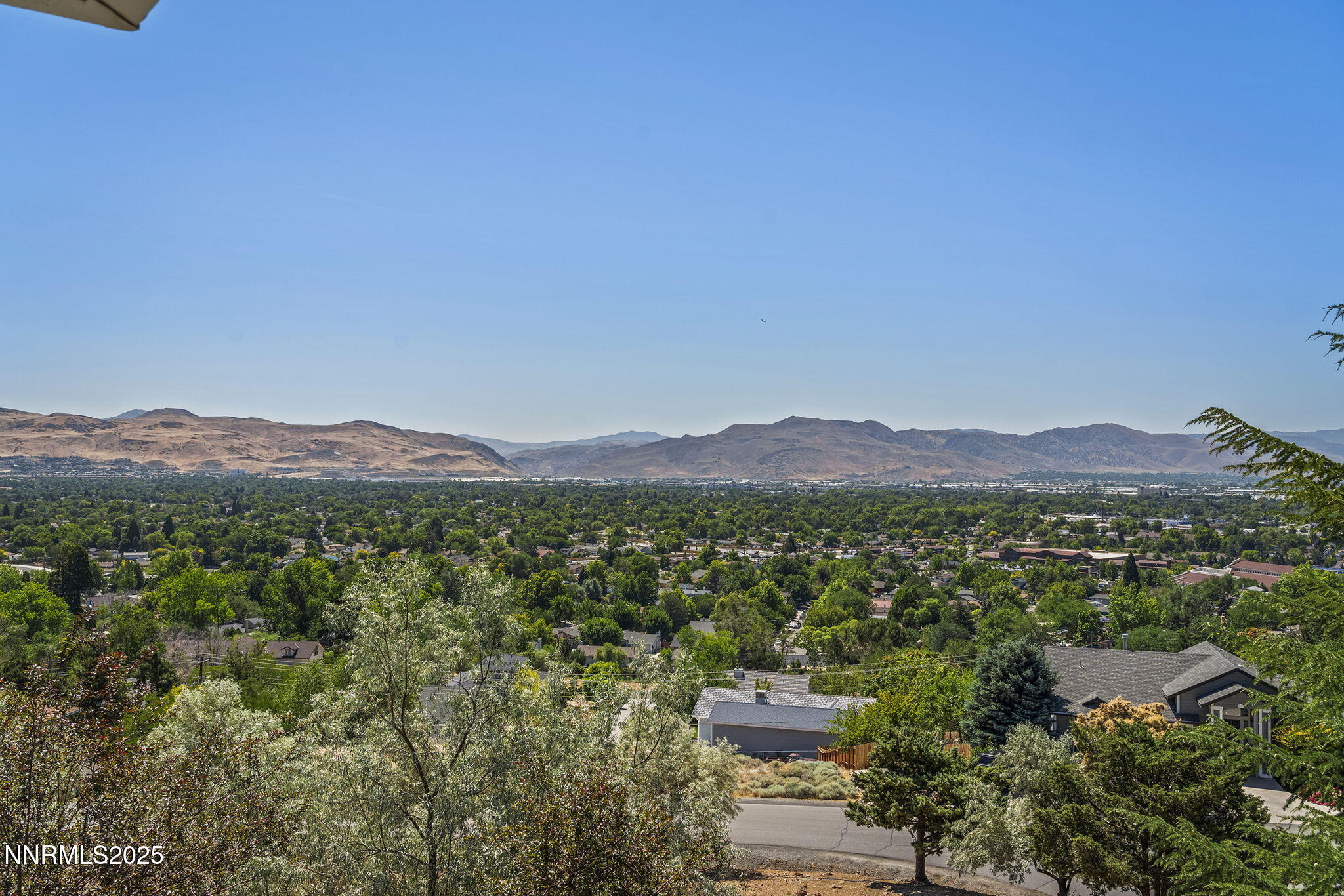 5525 Point View Way Sparks, NV 89431 - Photo 39 of 53 39-web-or-mls-_DSC2246