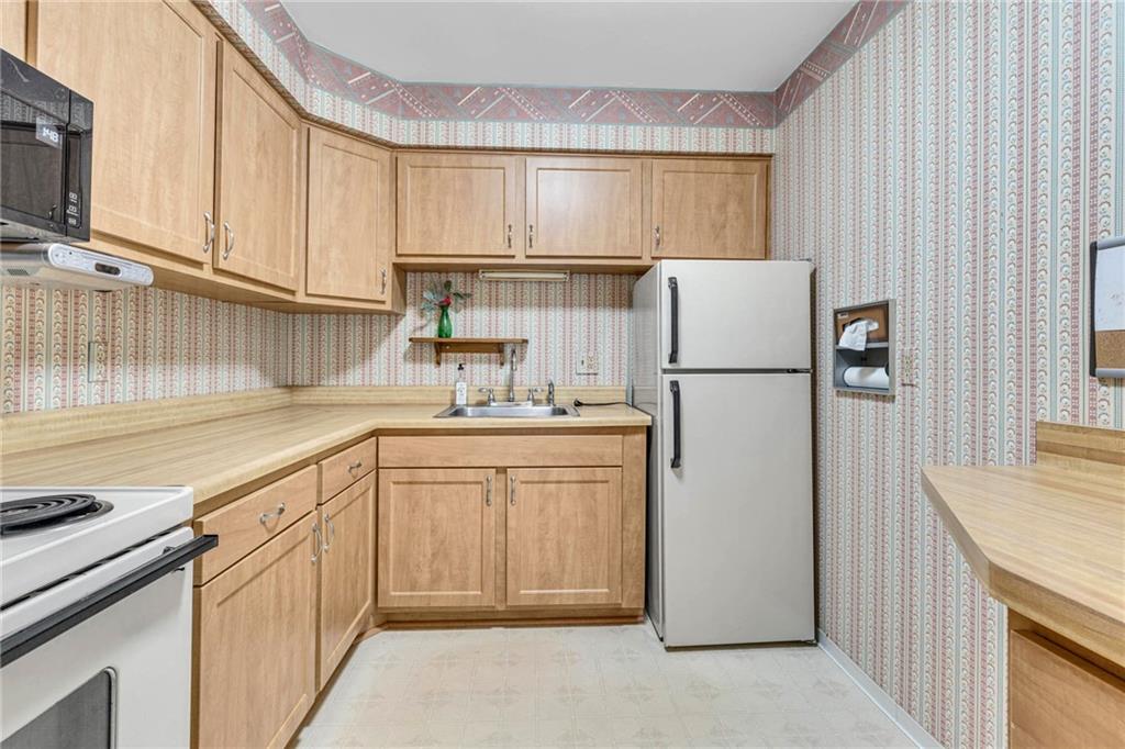 65 Darlington Road, Unit B33 Beaver Falls, PA 15010 - Photo 7 of 17 Gallery Image 7