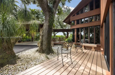 $3,250,000 | 21675 Southwest 232nd Street, Miami, FL 33170