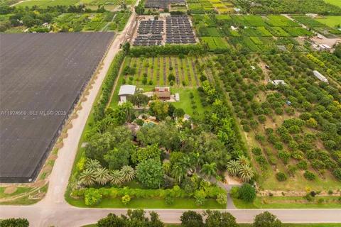 $3,250,000 | 21675 Southwest 232nd Street, Miami, FL 33170