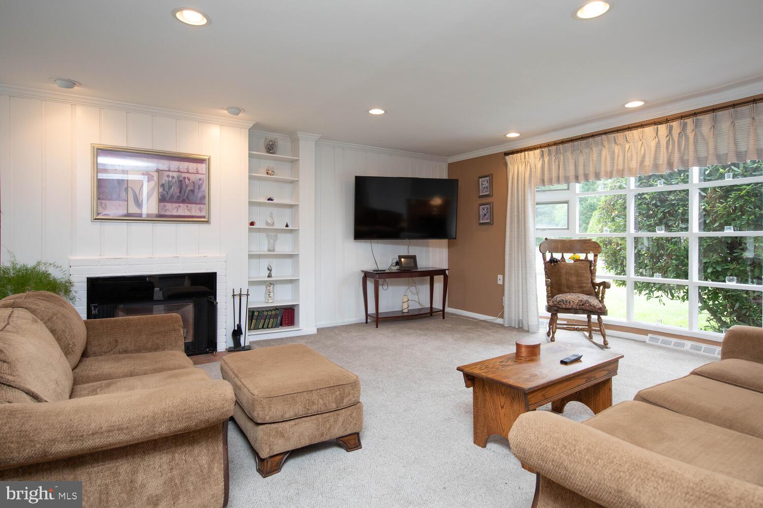 838 Washington Lane Rydal, PA 19046 - Photo 10 of 40 Gallery Image 10
