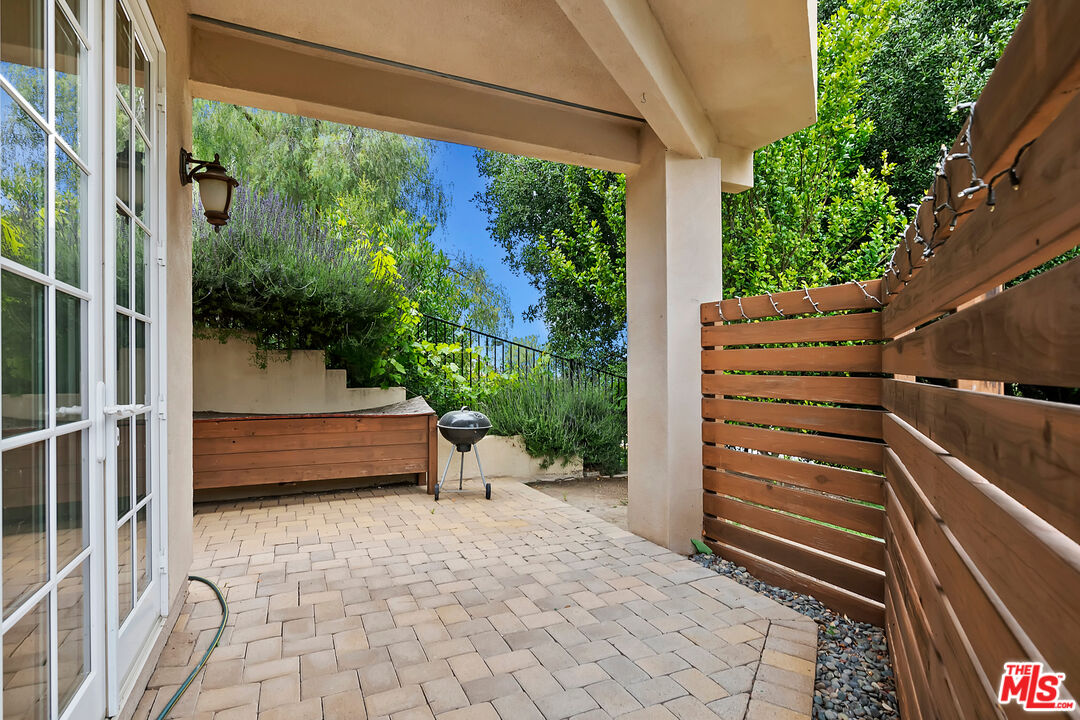 23550 Valley View Road Calabasas, CA 91302 - Photo 25 of 26 a view of outdoor space with seating area