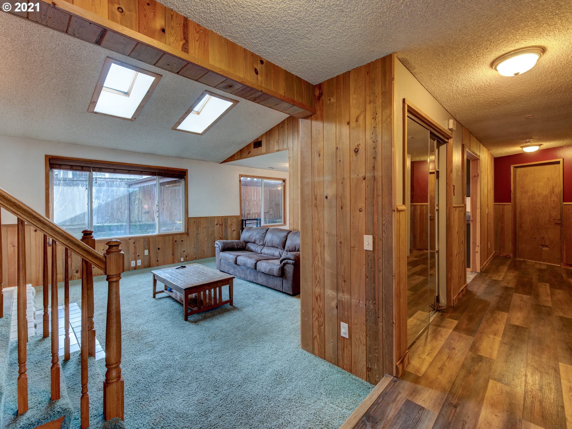 225 South 72nd Street Springfield, OR 97478 - Photo 4 of 31 Gallery Image 4