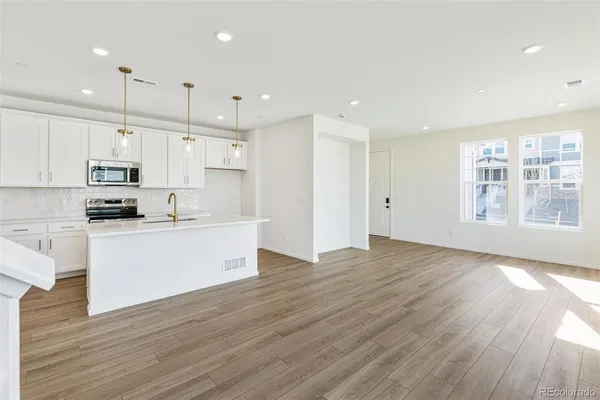 $444,990 | 13499 East 111th Avenue, Commerce City, CO 80022