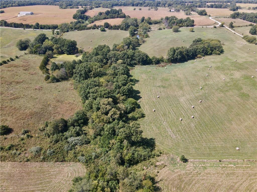 Southeast 75th Avenue Laredo, MO 64652 - Photo 7 of 23