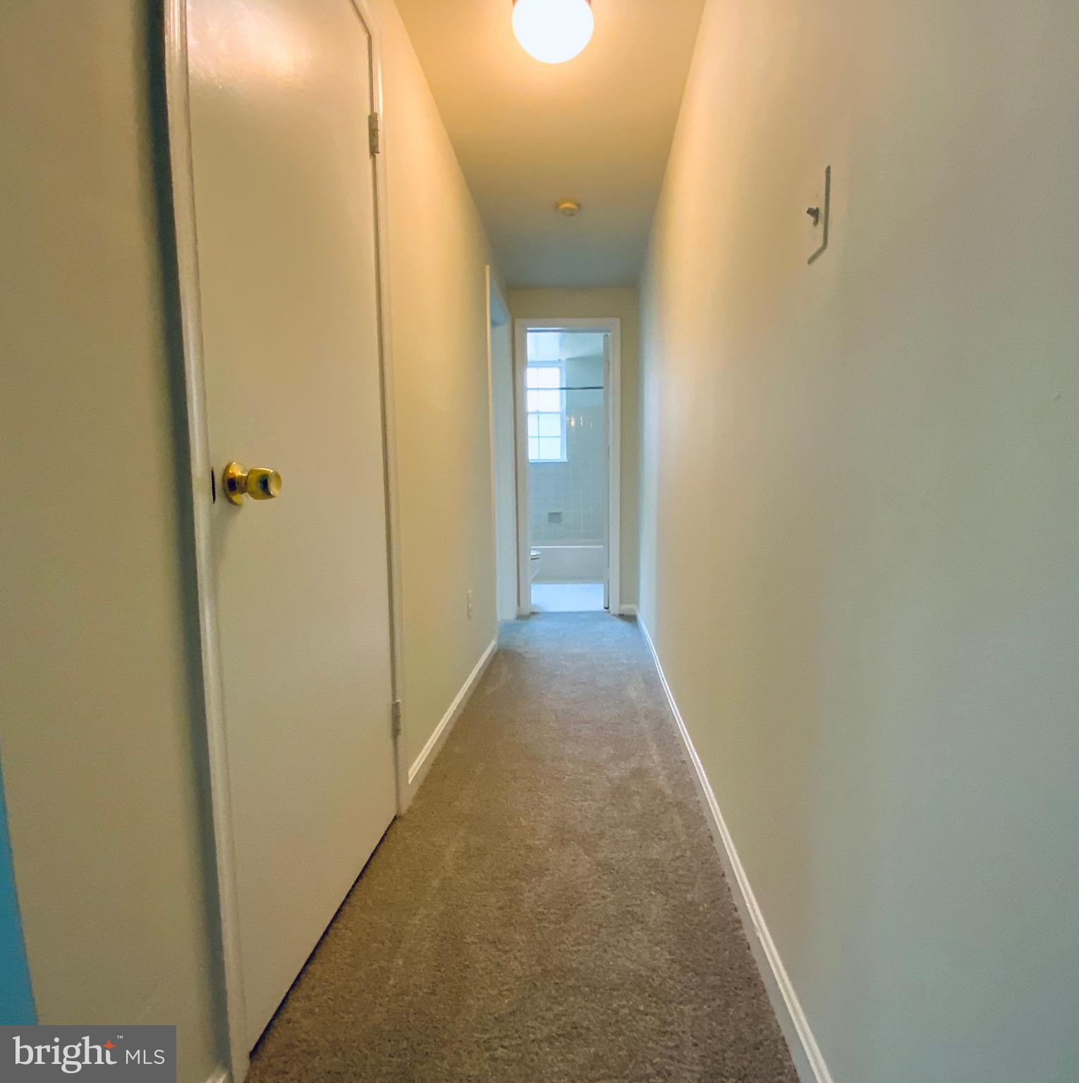 2007 Key Boulevard, Unit 586 Arlington, VA 22201 - Photo 8 of 11 An off the hallway bath.