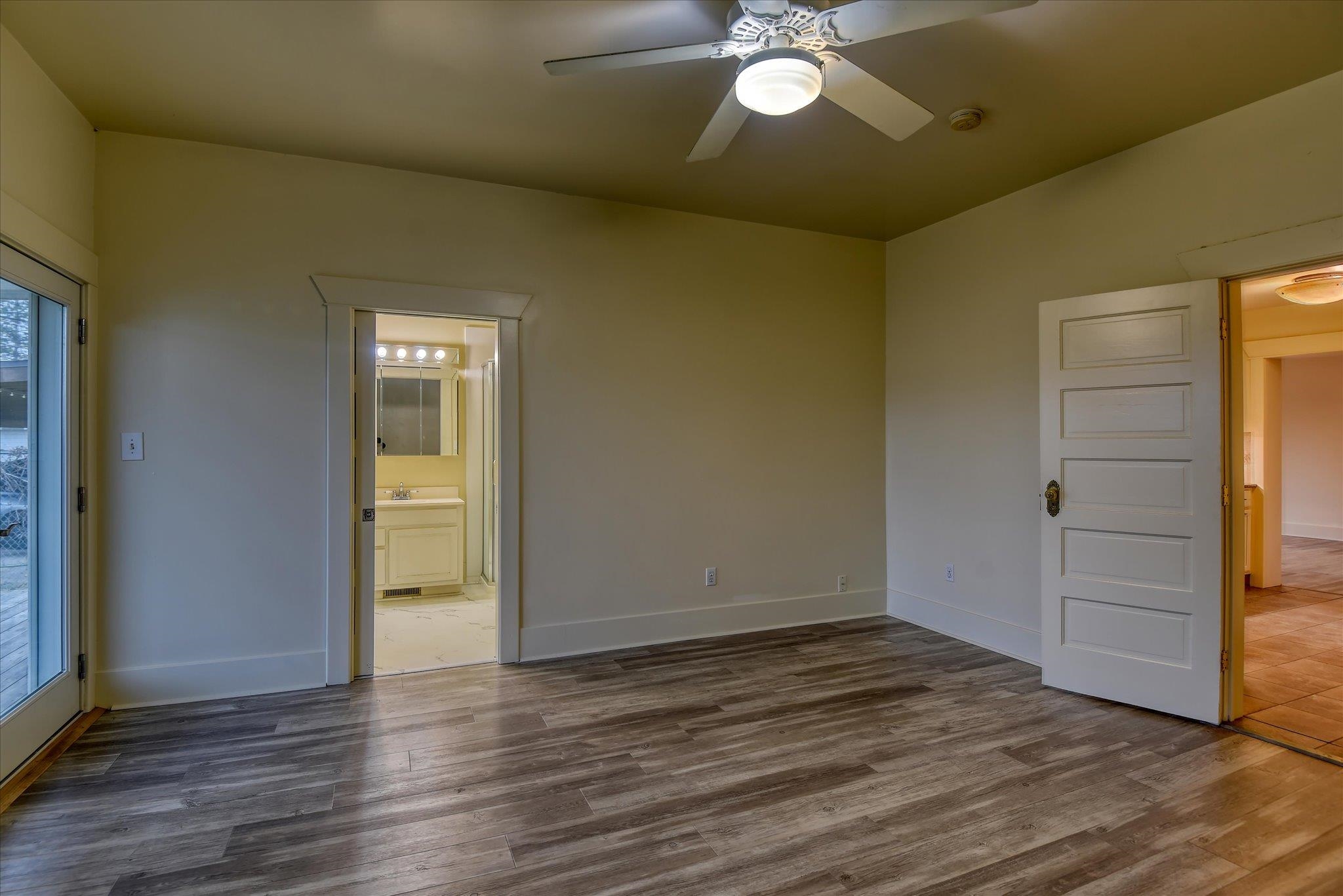 407 West Gordon Avenue Spokane, WA 99205 - Photo 18 of 27