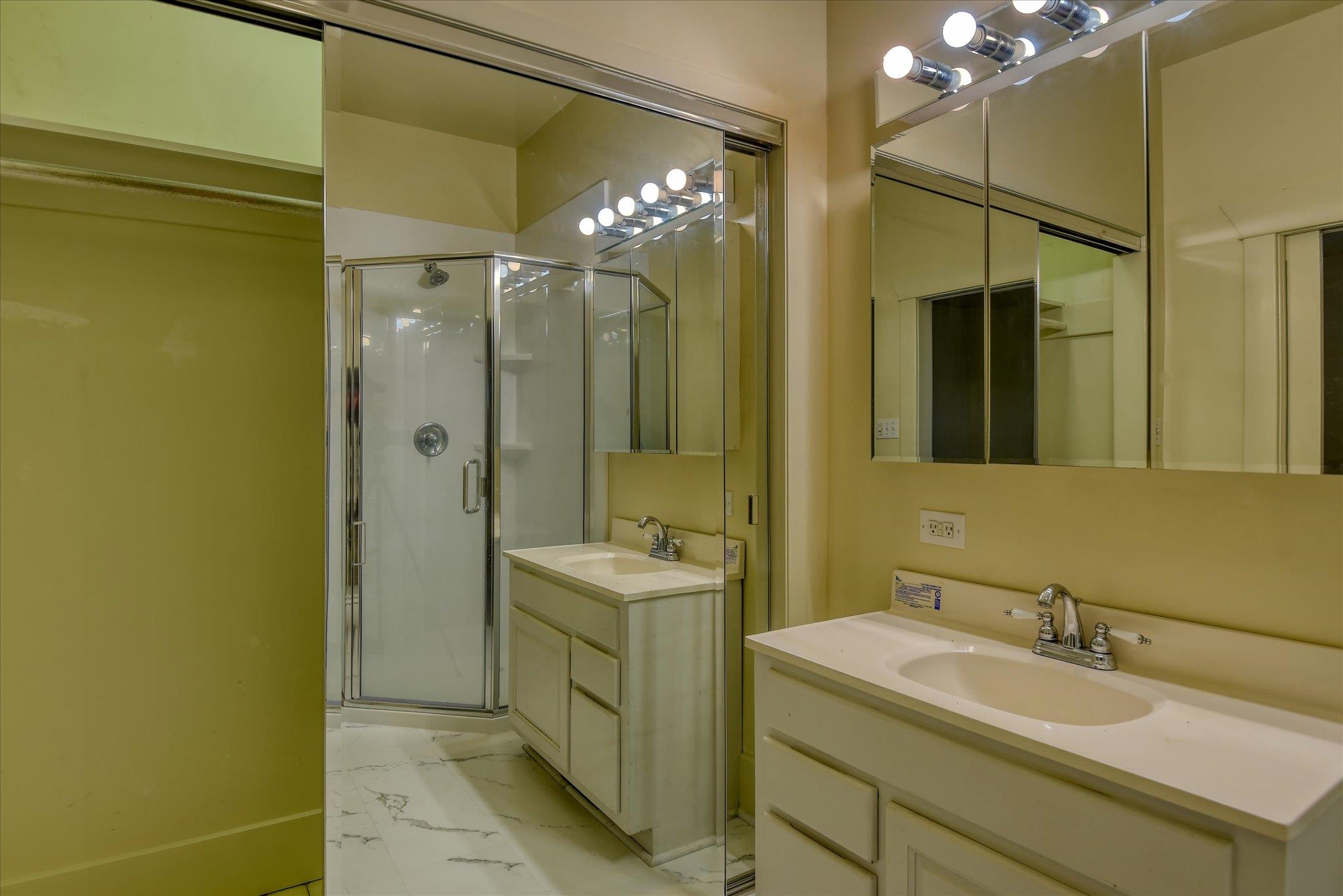 407 West Gordon Avenue Spokane, WA 99205 - Photo 20 of 27