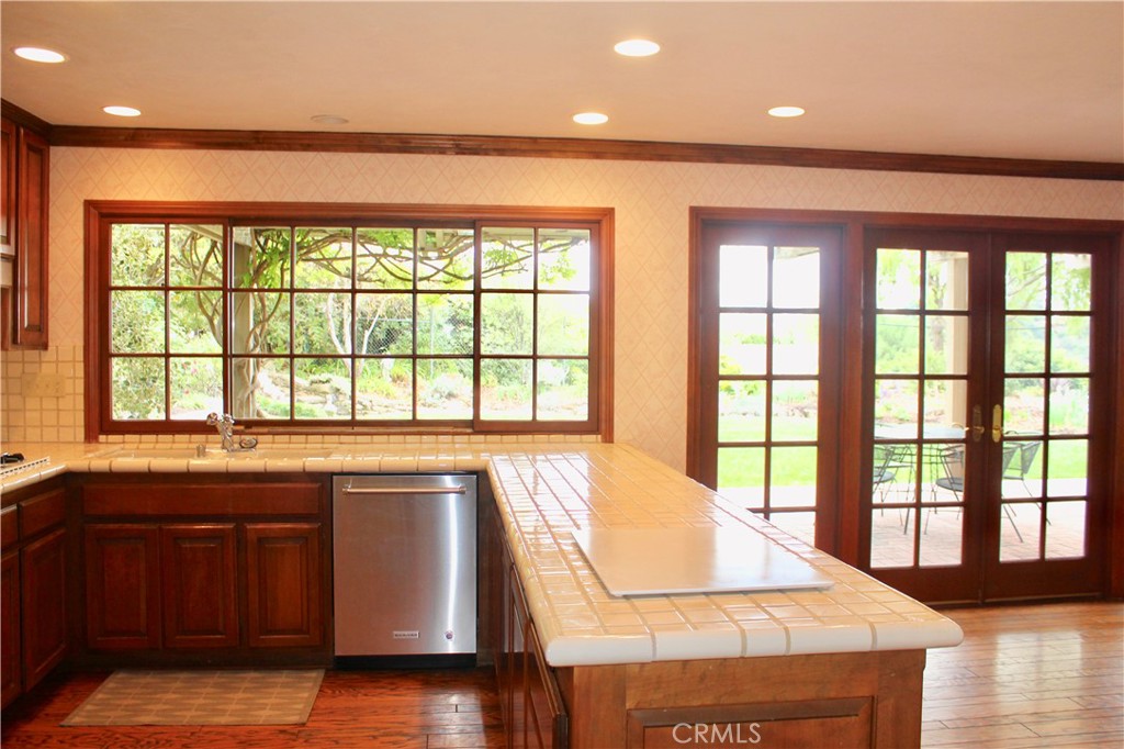 6832 Verde Ridge Road Rancho Palos Verdes, CA 90275 - Photo 4 of 21 a view of a kitchen with a large window