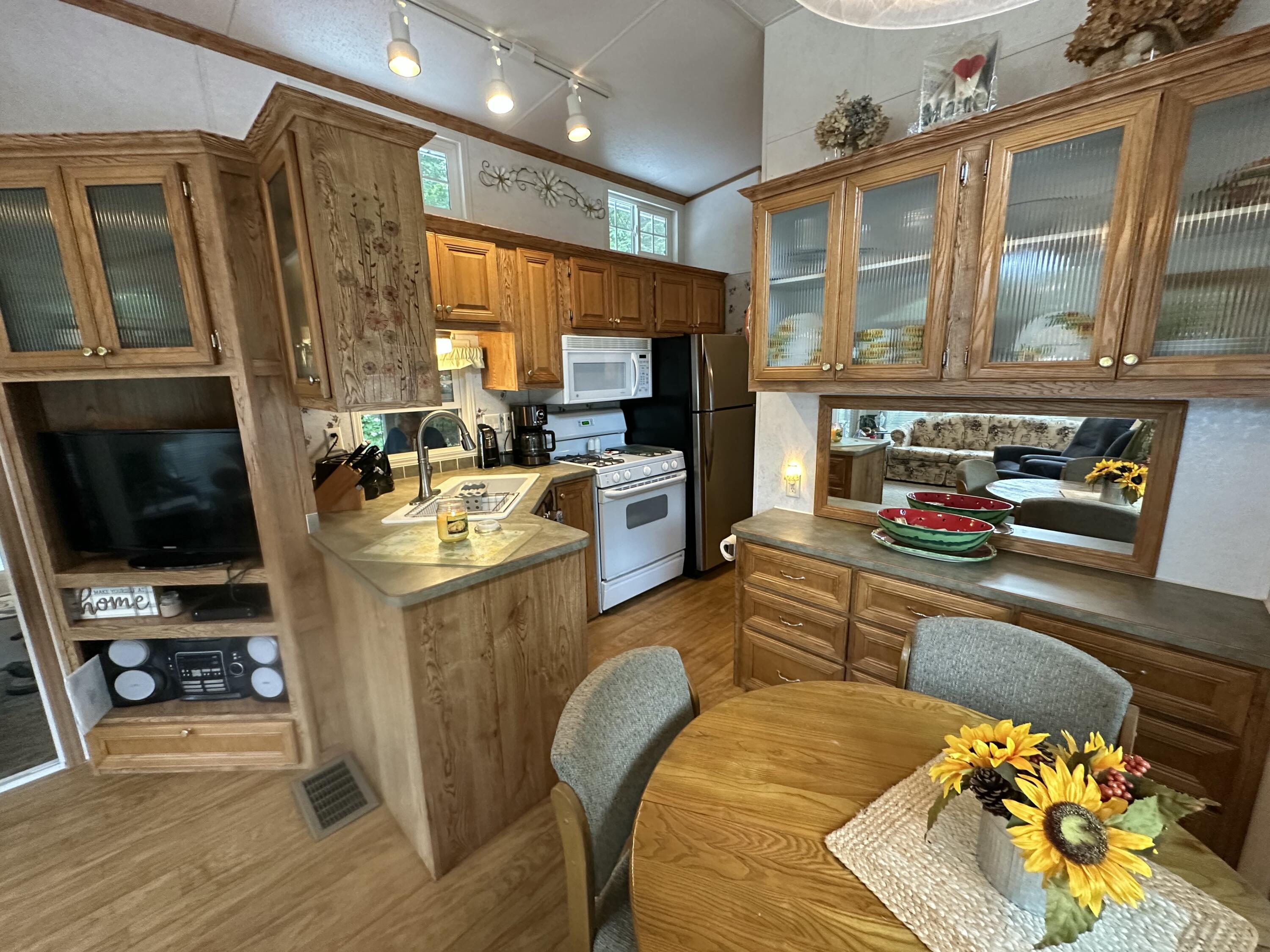 191 Tatnic Road, Unit B9 Wells, ME 04090 - Photo 16 of 34 IMG_7934