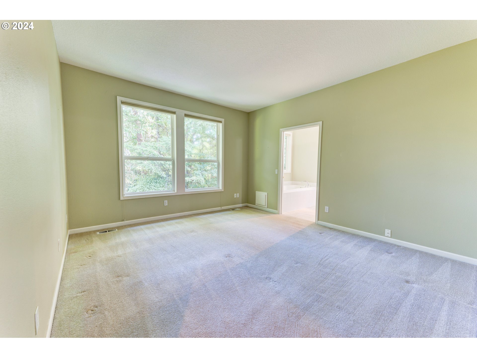 12464 Southwest Sheldrake Way Beaverton, OR 97007 - Photo 20 of 46 Bedroom, Primary
