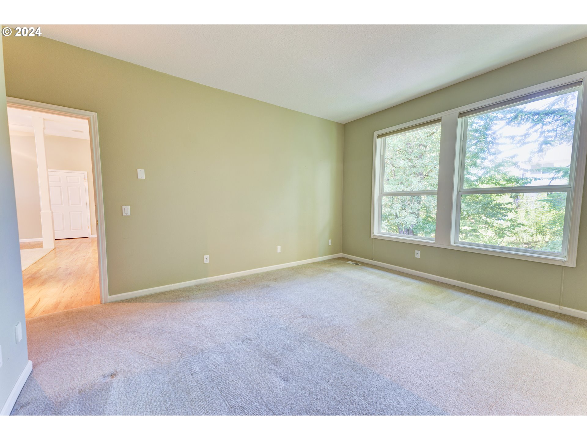 12464 Southwest Sheldrake Way Beaverton, OR 97007 - Photo 21 of 46 Bedroom, Primary