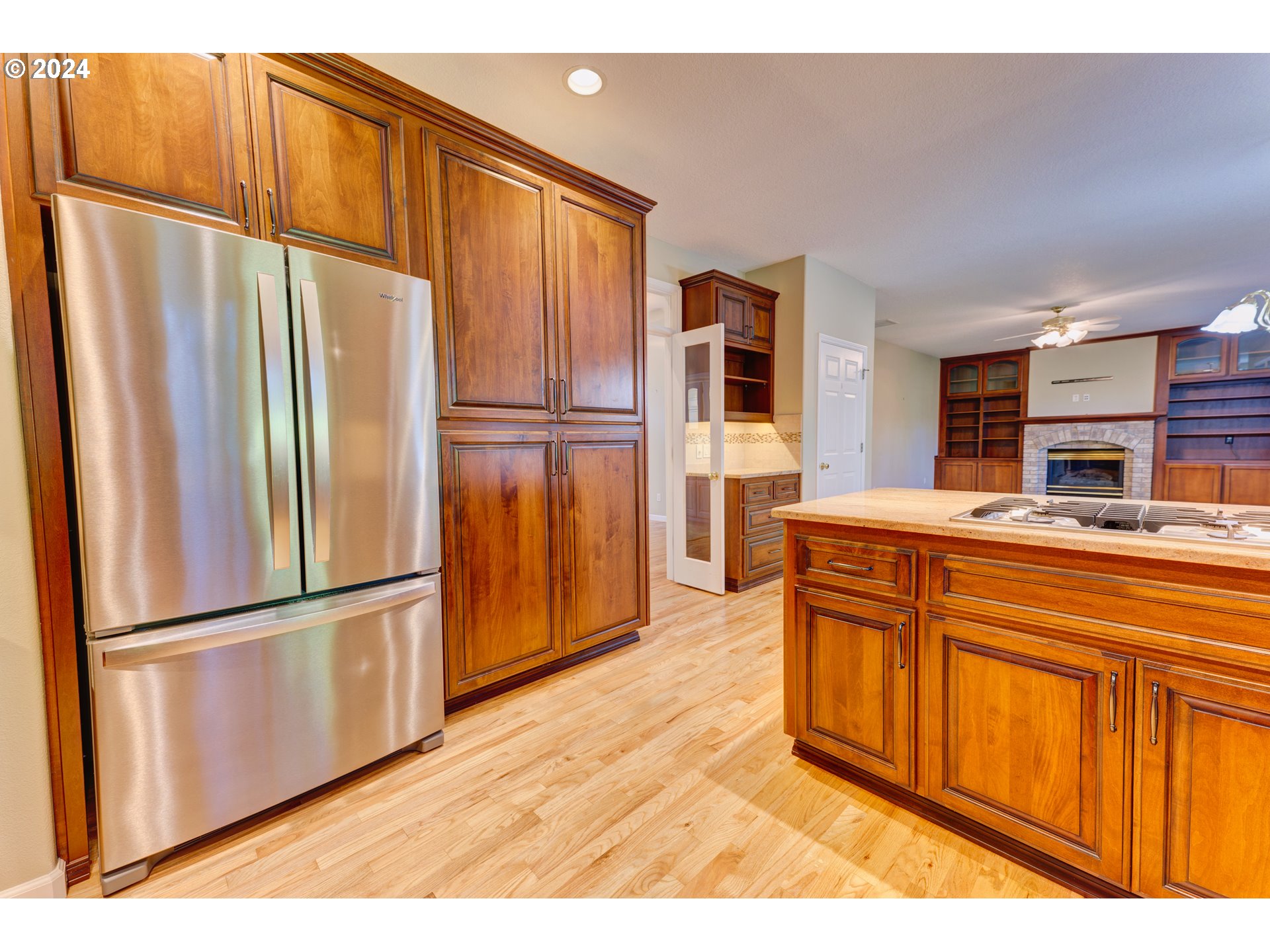 12464 Southwest Sheldrake Way Beaverton, OR 97007 - Photo 9 of 46 Kitchen
