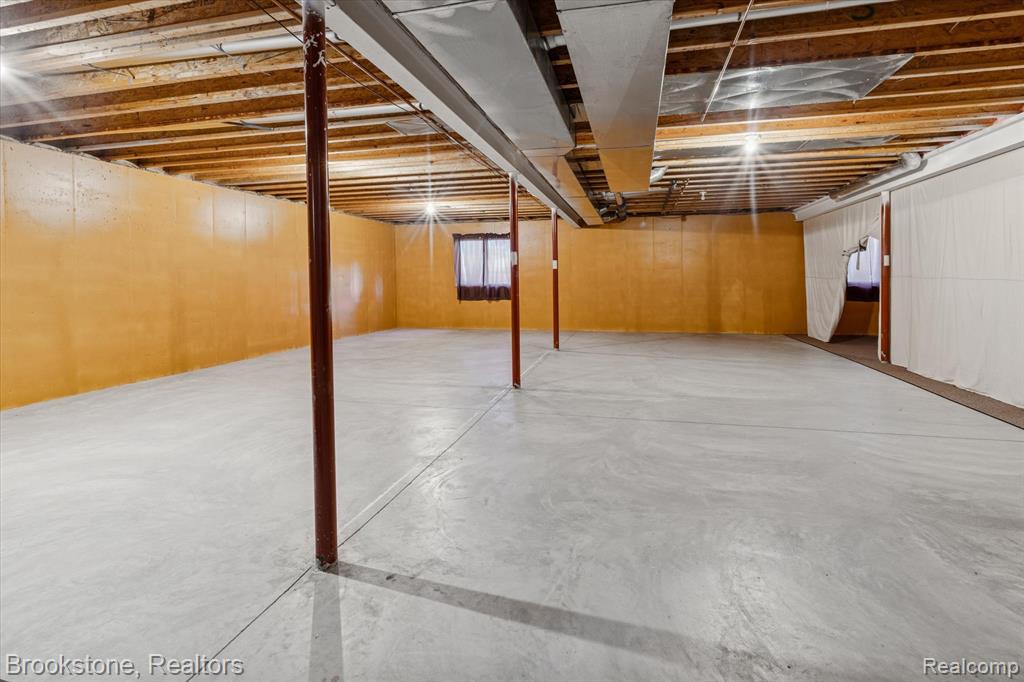 70865 Place Road Richmond, MI 48062 - Photo 31 of 44 Gallery Image 31