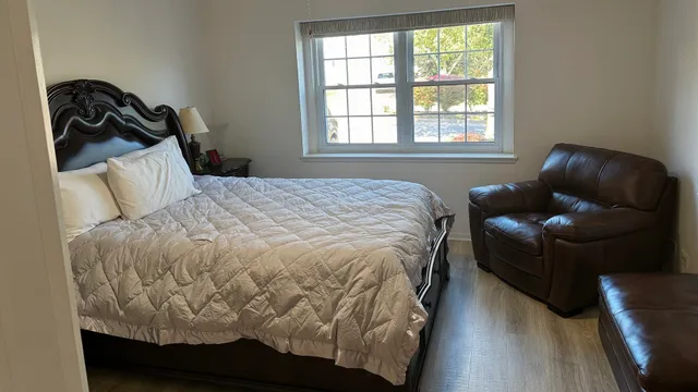 $425,900 | 393 Bentley Place, Buffalo Grove, IL 60089