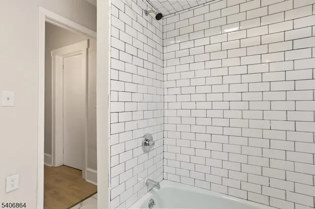 $549,000 | 204 Pine Street, Roselle, NJ 07203