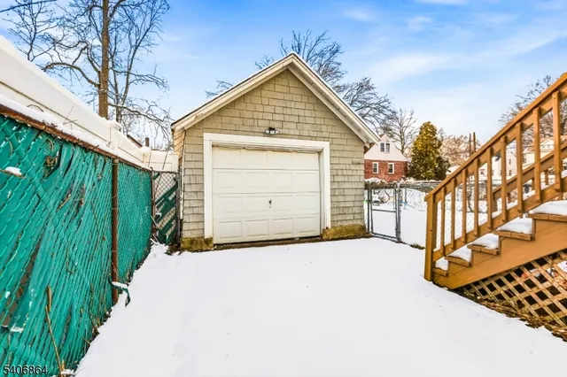$549,000 | 204 Pine Street, Roselle, NJ 07203
