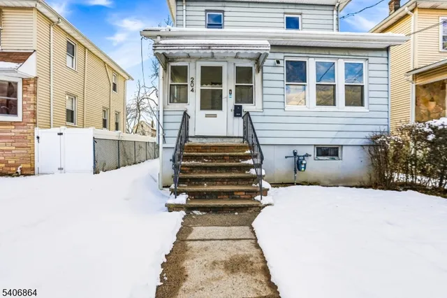 $549,000 | 204 Pine Street, Roselle, NJ 07203