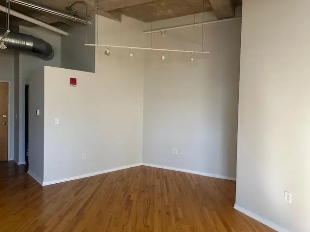 $180,000 | 2107 Grand Avenue, Unit 1009, Kansas City, MO 64108