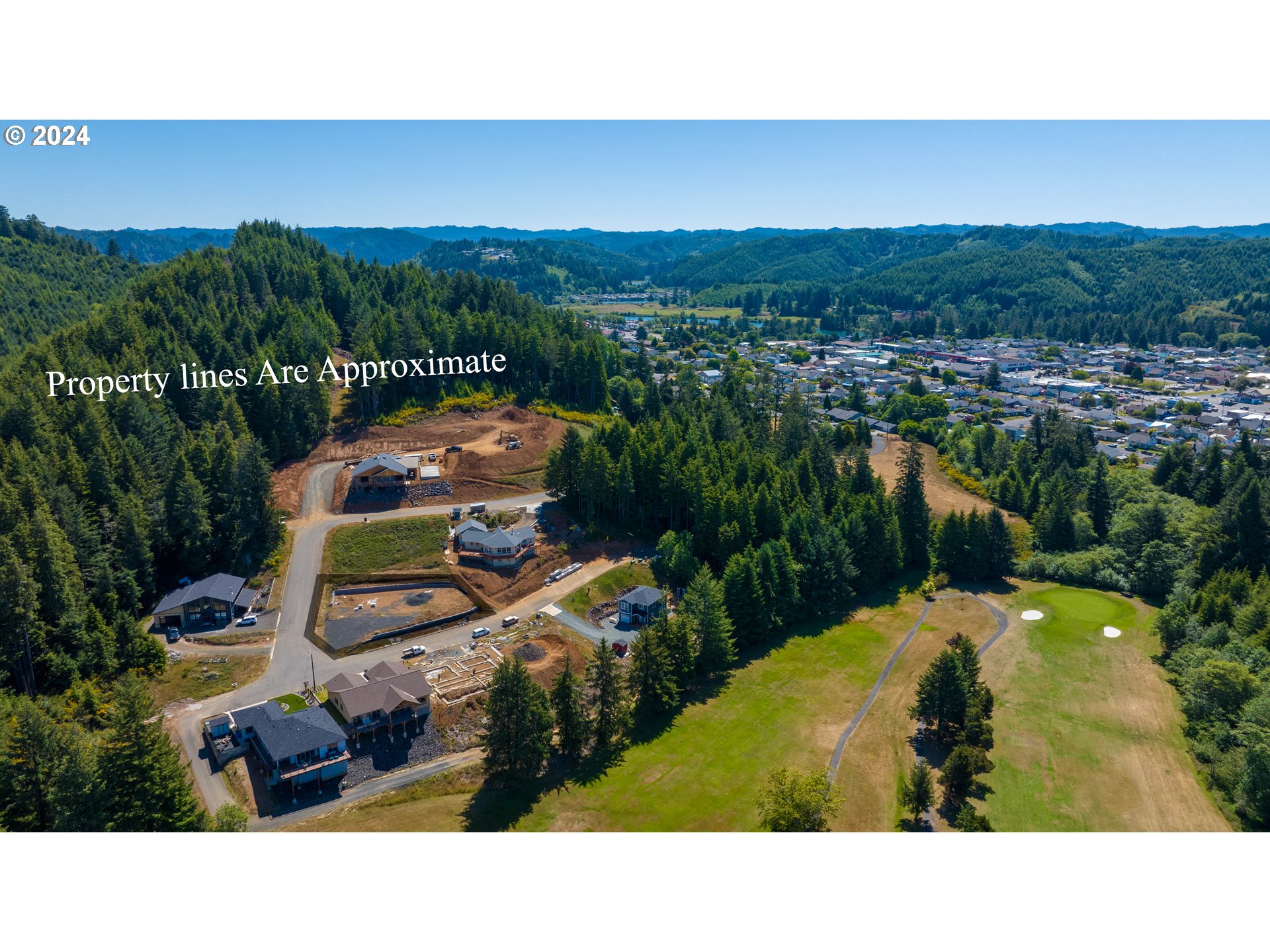 856 Masters Court Reedsport, OR 97467 - Photo 6 of 9 a picture of city view