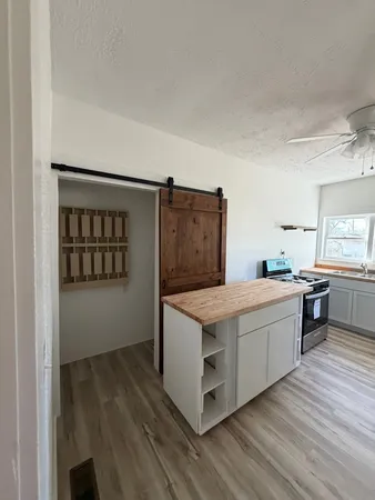 $151,900 | 602 West Cherry Street, McLeansboro, IL 62859