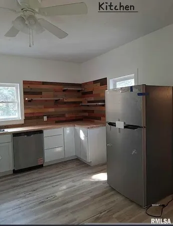 $151,900 | 602 West Cherry Street, McLeansboro, IL 62859