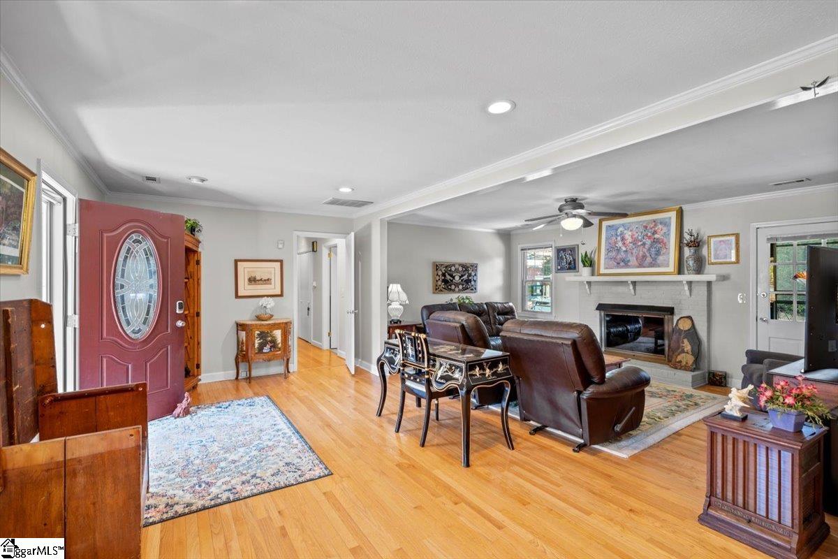 105 Brookbend Road Mauldin, SC 29662 - Photo 6 of 32 Gallery Image 6