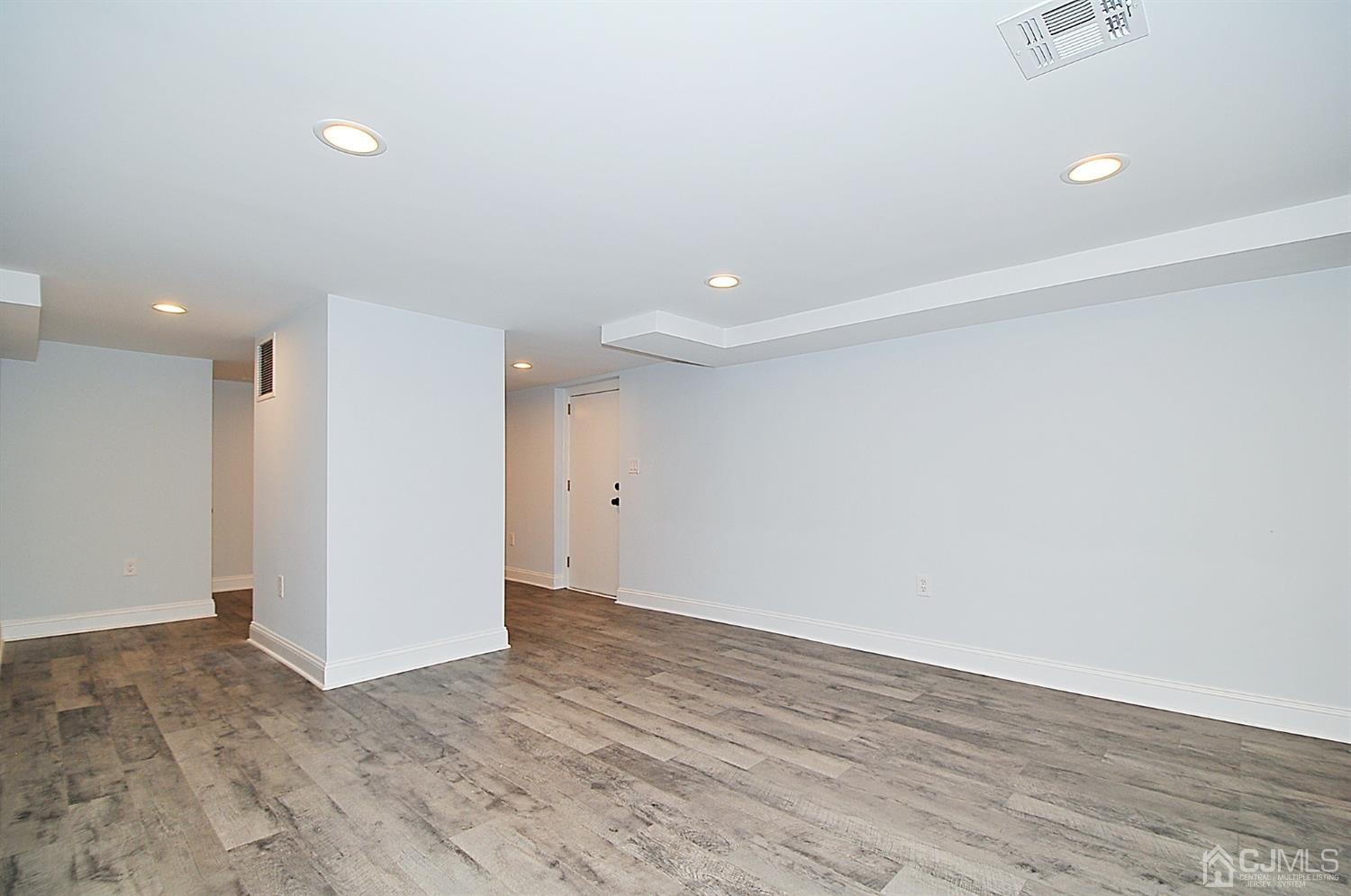 24 Prescott Street Edison, NJ 08817 - Photo 20 of 27 a view of an empty room
