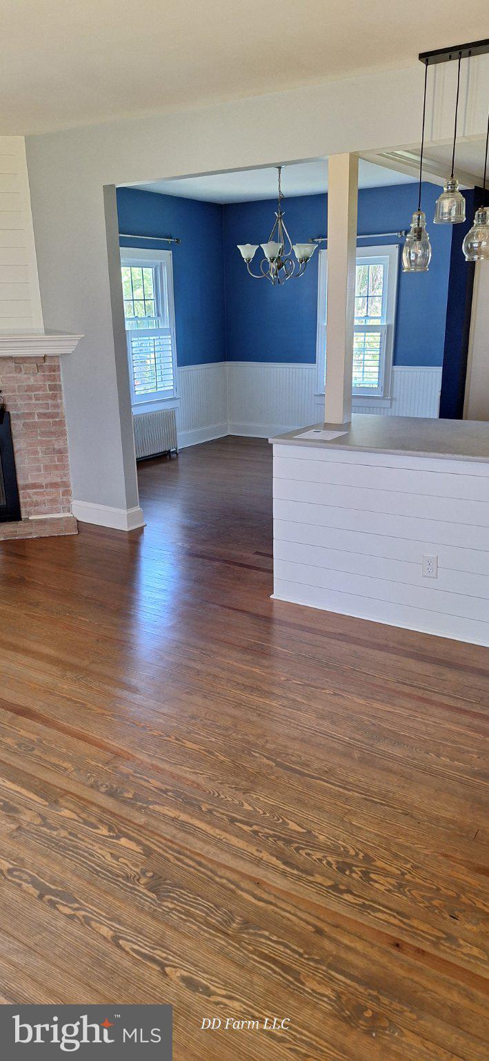 231 West Pine Street Georgetown, DE 19947 - Photo 25 of 26 Bright, airy space with rich wood floors.