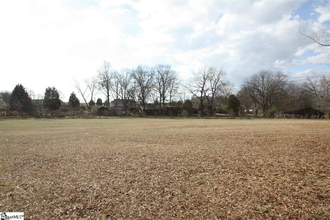 270 Jackson Road Inman, SC 29349 - Photo 8 of 9