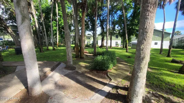 $1,250 | 840 Center Avenue, Unit 30, Holly Hill, FL 32117