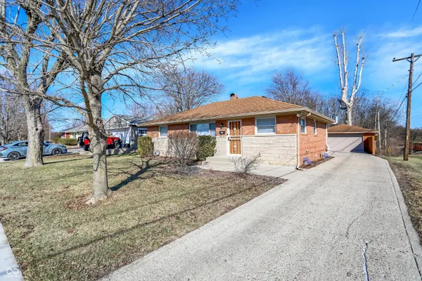 $259,900 | 749 South 4th Avenue, Beech Grove, IN 46107