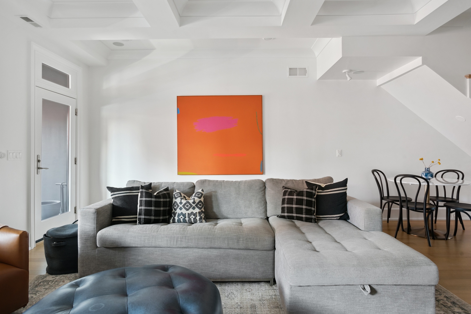 2020 North Howe Street, Unit 3S Chicago, IL 60614 - Photo 14 of 31 a living room with furniture and a couch