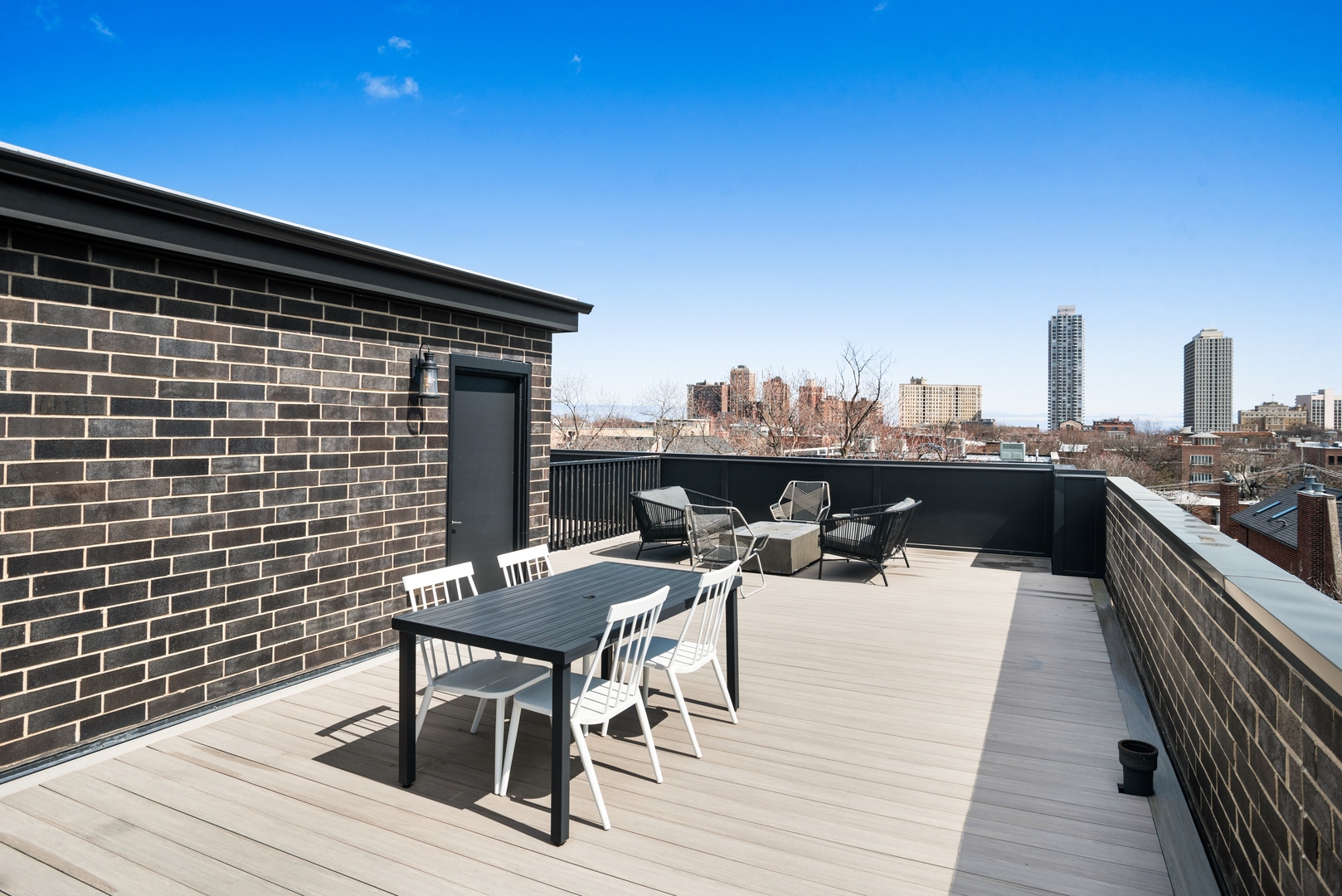 2020 North Howe Street, Unit 3S Chicago, IL 60614 - Photo 27 of 31 a terrace with outdoor seating