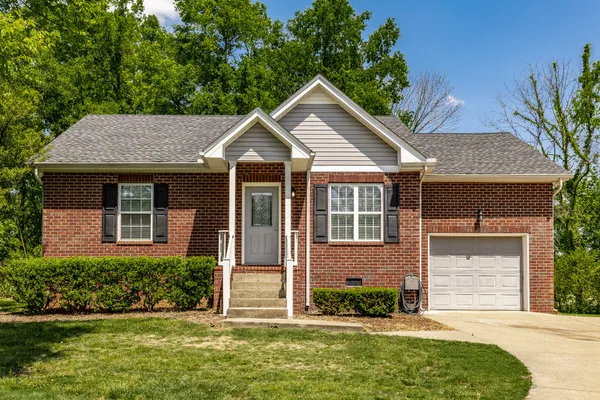 $2,200 | 1314 Goshentown Road, Hendersonville, TN 37075