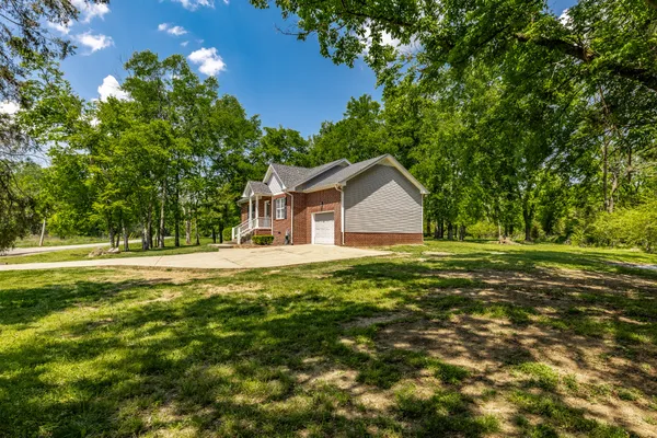 $2,200 | 1314 Goshentown Road, Hendersonville, TN 37075