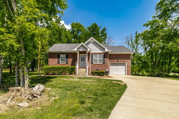 $2,200 | 1314 Goshentown Road, Hendersonville, TN 37075